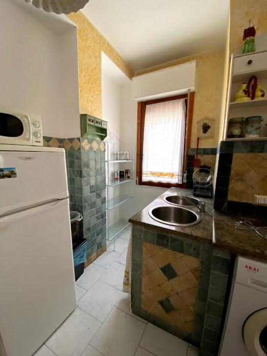 Casa Vacanze Margherita Porto Torres Exteriör bild