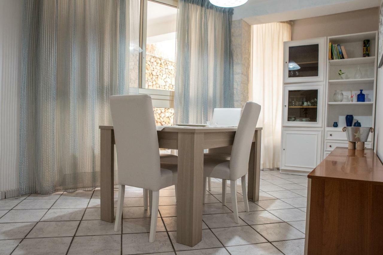 Casa Vacanze Margherita Porto Torres Exteriör bild
