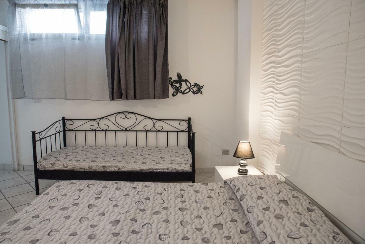 Casa Vacanze Margherita Porto Torres Exteriör bild